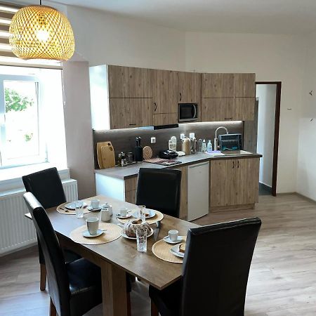 Apartmany Nezarka A Privatni Wellness Jindrichuv Hradec Εξωτερικό φωτογραφία