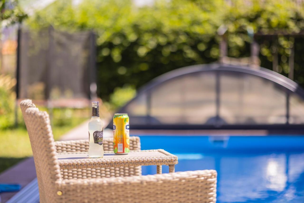 Apartmany Nezarka A Privatni Wellness Jindrichuv Hradec Εξωτερικό φωτογραφία