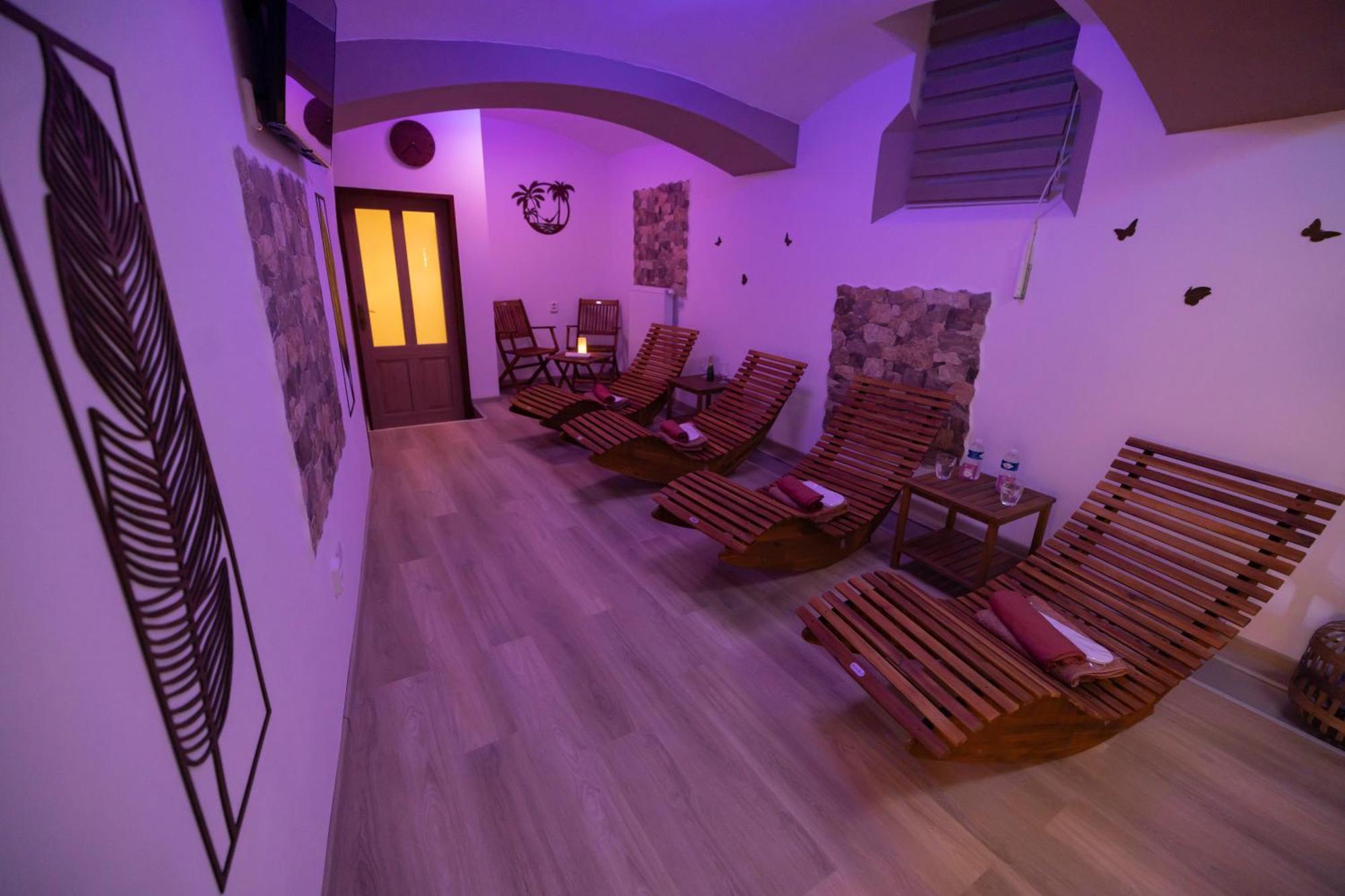 Apartmany Nezarka A Privatni Wellness Jindrichuv Hradec Εξωτερικό φωτογραφία