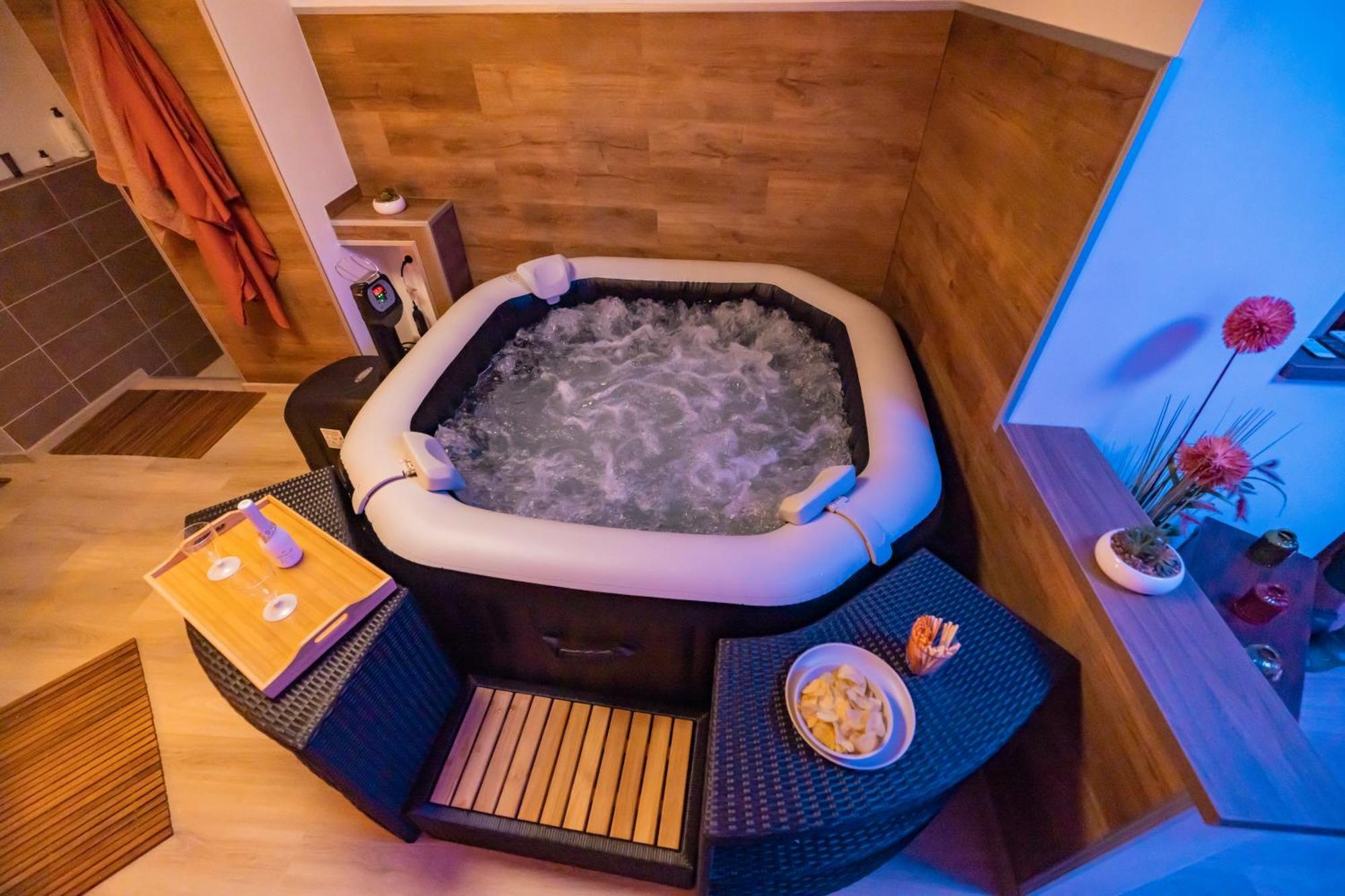 Apartmany Nezarka A Privatni Wellness Jindrichuv Hradec Εξωτερικό φωτογραφία